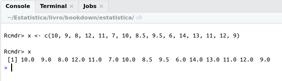 Exibição na console do RStudio dos valores da variável x, a partir do comando executado no R Commander.