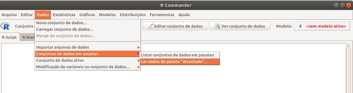Menu do R Commander com a opção para carregar arquivos de pacotes do R.