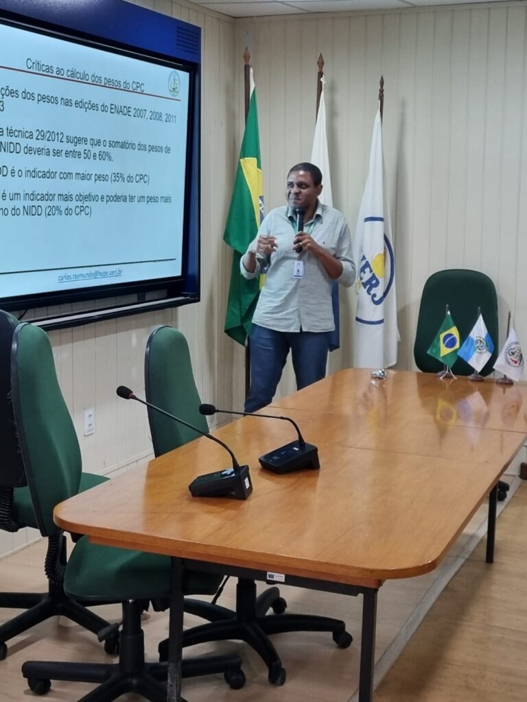 Prof. Carlos Eduardo participa do seminário ENADE 2023 da FCM